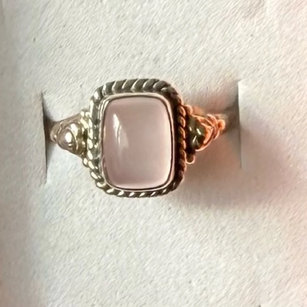 S925 Rose Quartz Rope Outlined Ring - Picture 2 of 3